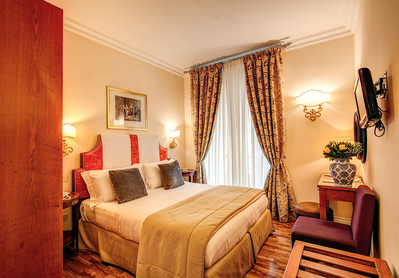 Standard Double Rooms in rome